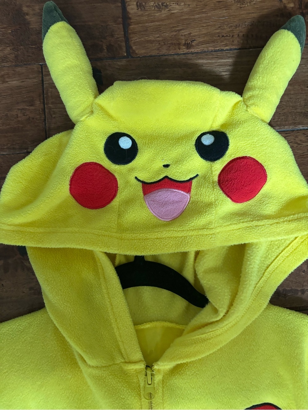 Adult Pokémon Pikachu One-Piece Hooded Jumpsuit Sz M - Picture 4 of 7